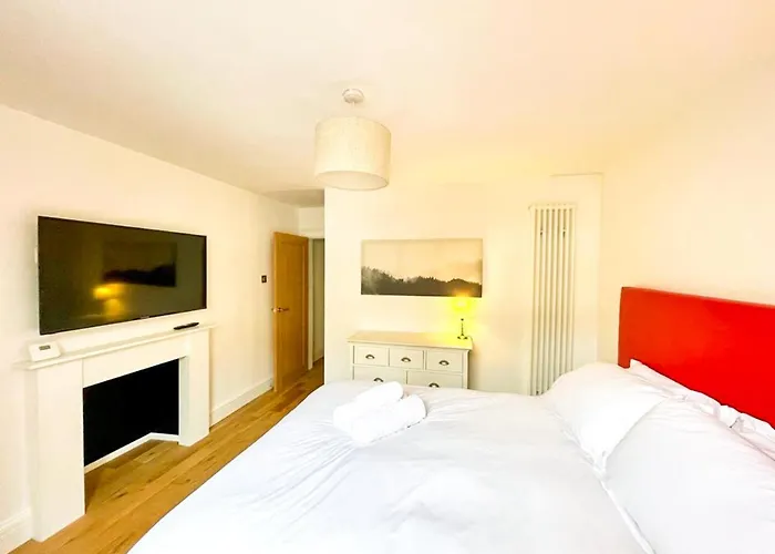 Prime Edinburgh New Town. Newly Reno\'D Cosy Nest