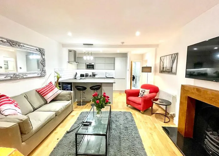 Prime Edinburgh New Town. Newly Reno\'D Cosy Nest