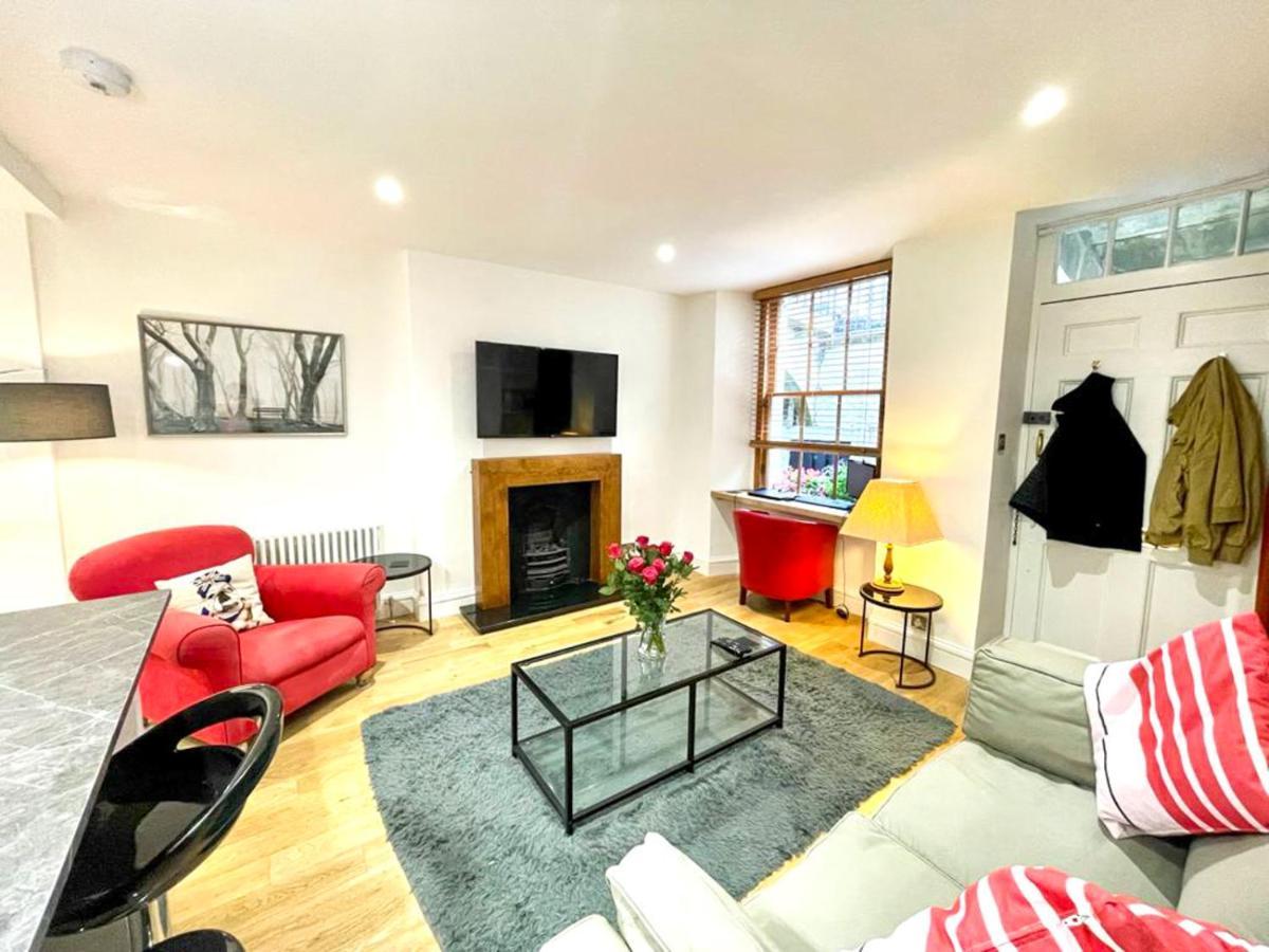 Prime New Town. Newly Reno'd Cosy Nest Апартаменты Эдинбург
